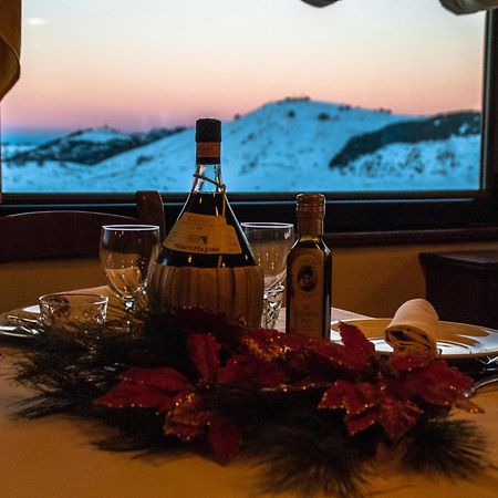 Hotel Lusi 로카라소 외부 사진